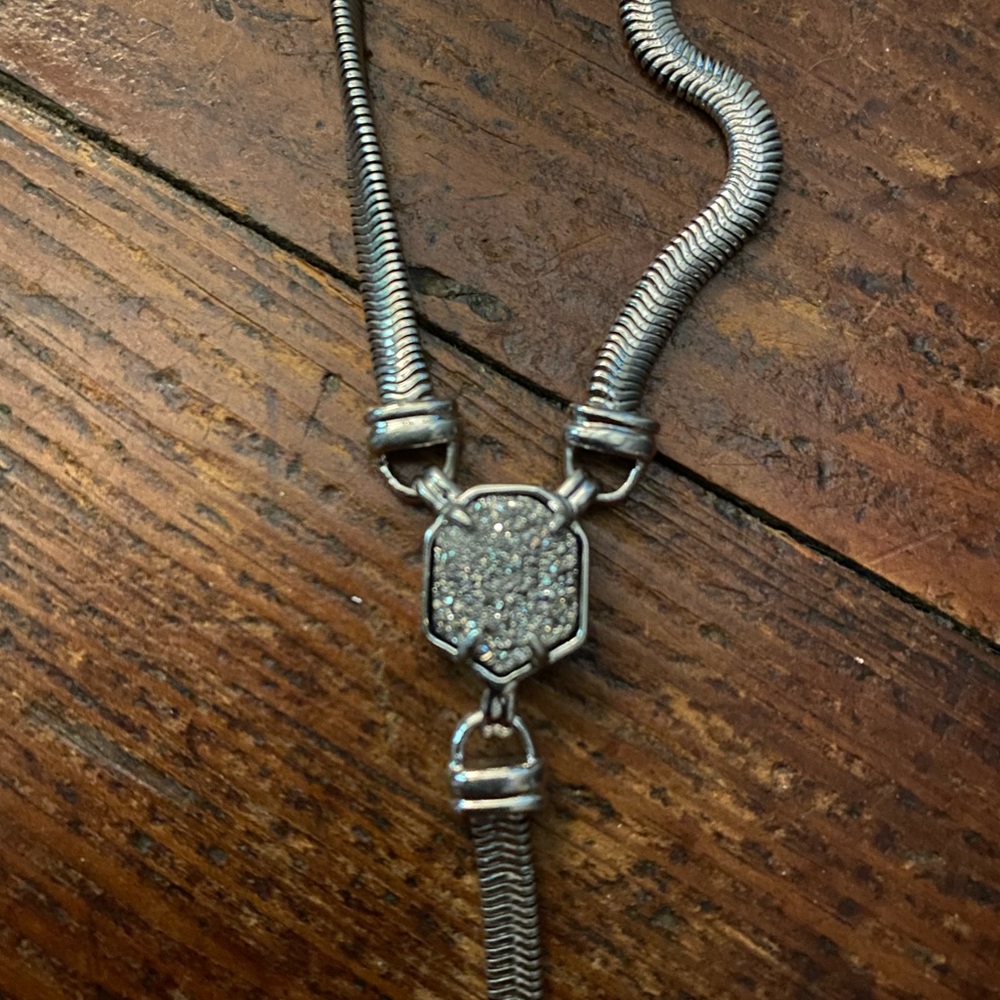 Kendra Scott finger chain bracelet